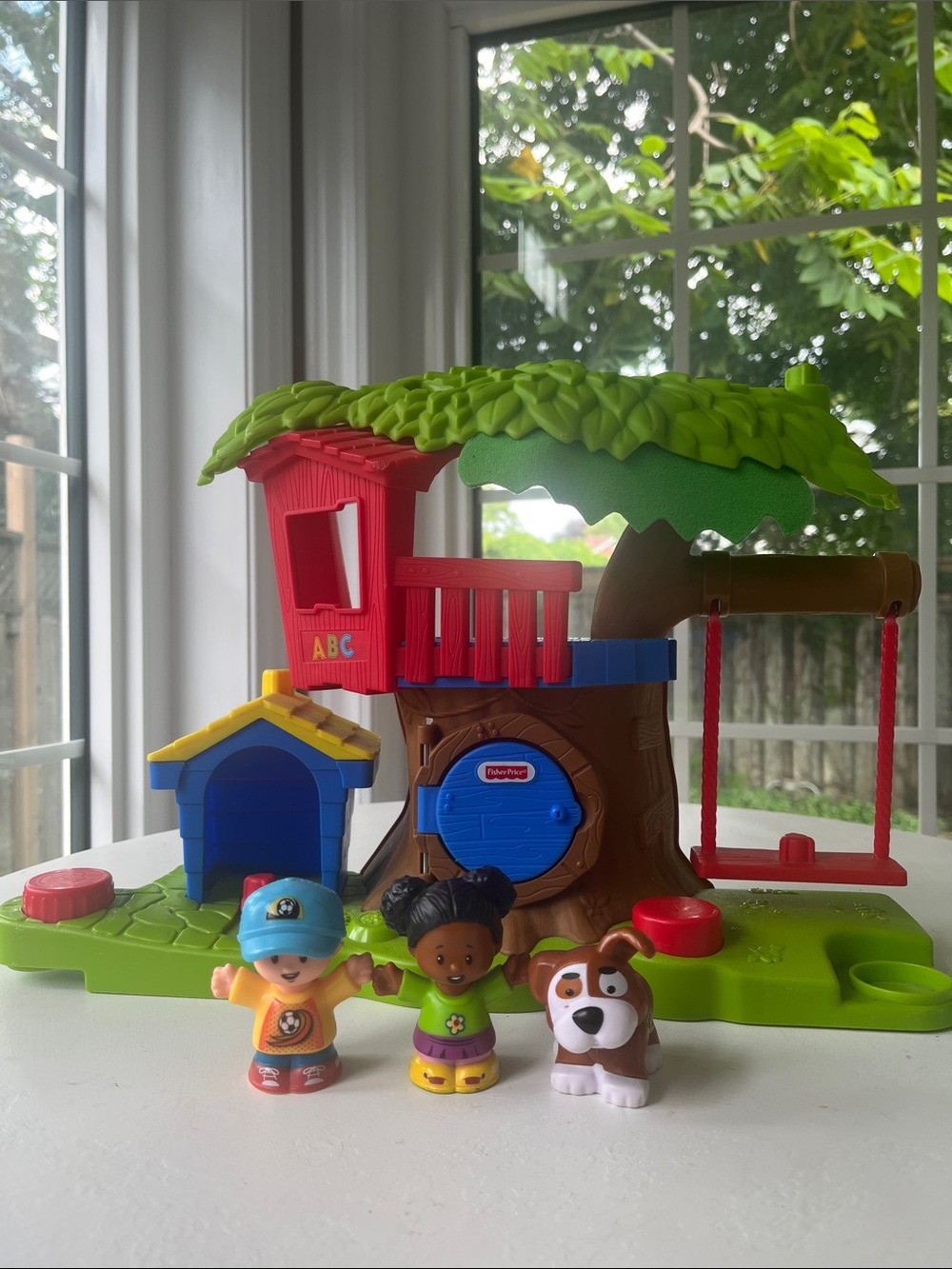 Fisher-Price ABC Treehouse Playset with Figures and Dog
